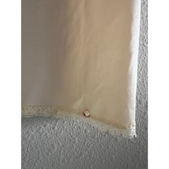 Henson Kickernick Vintage Long beige Slip skirt lace trim dainty intimacy flawed - Picture 2 of 9